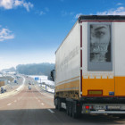 LKW auf einer Straße