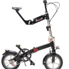 Kwiggle-Fahrrad in schwarz ausgeklappt, weißer Hintergrund.