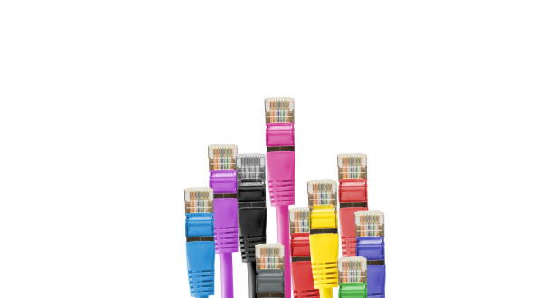 Verschiedenfarbige Netzwerkkabel
