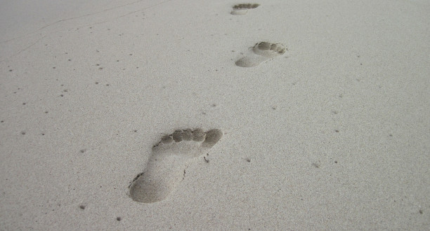 Fußspuren im Sand