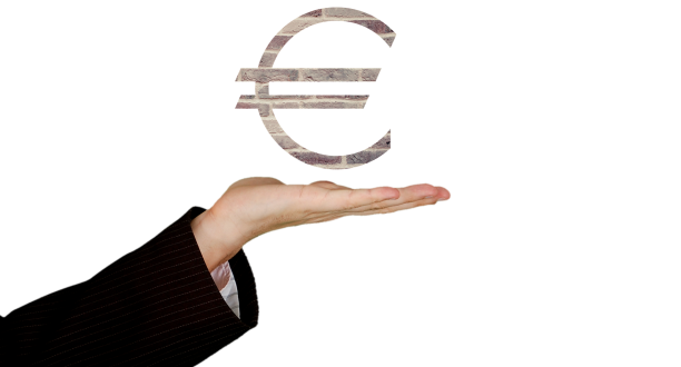 Eine Euro-Zeichen auf einer Hand.