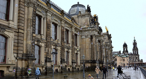 Blick auf Gebäude in Dresden