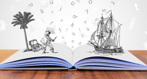 Offenes Buch mit einem Pirat und einem Segelschiff