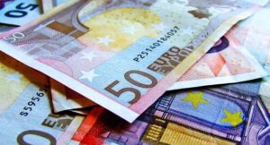 Investition Geldscheine 612 20250428 203300