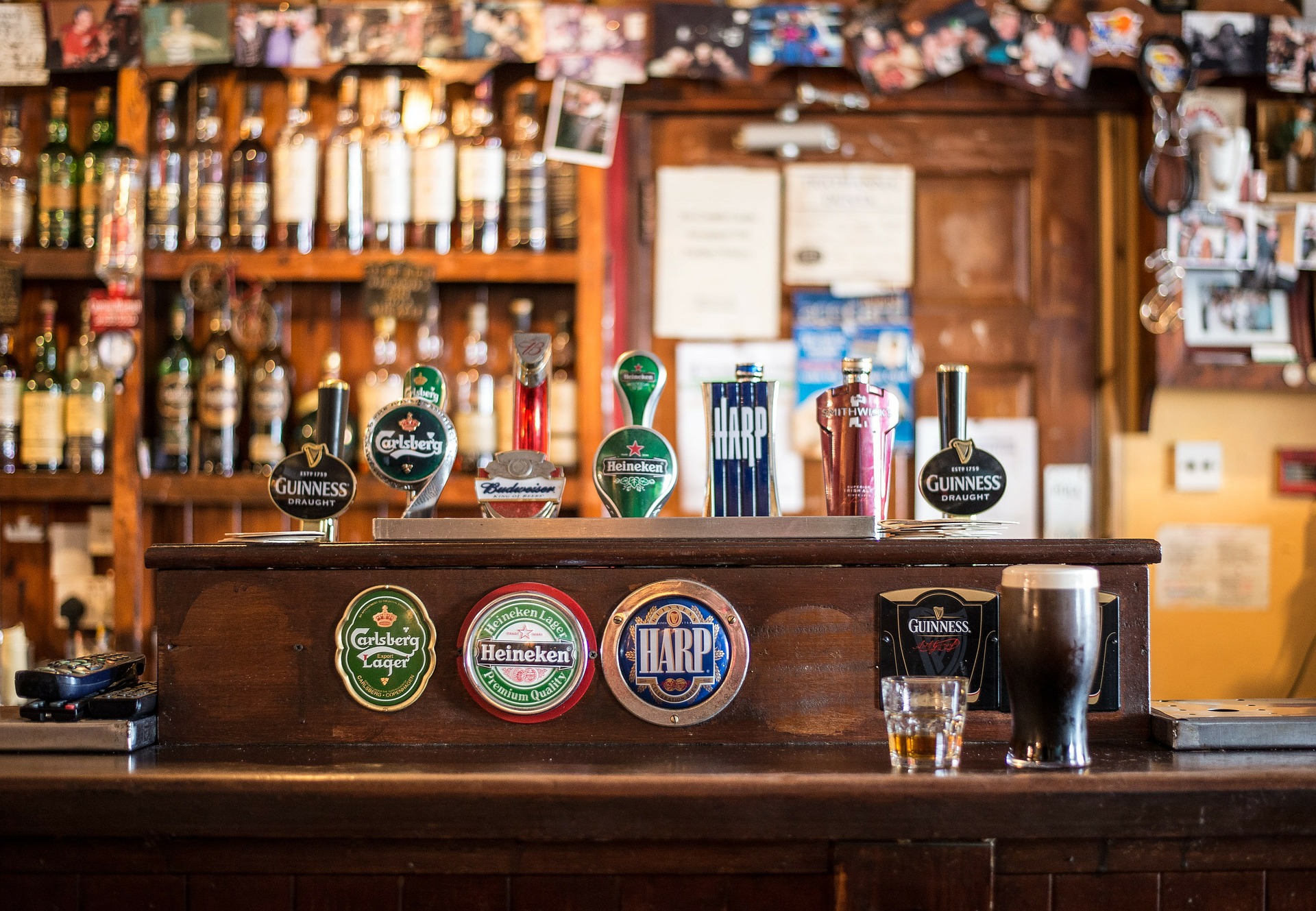 bar 209148 1920 20250428 202726