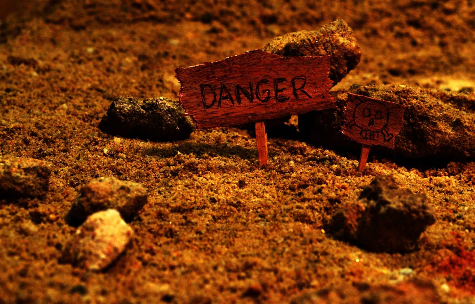 danger 712059 1920 20250428 202955