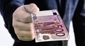 euro 3317432 1920 1 1 20250428 205114
