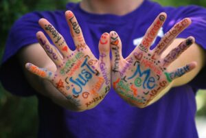 hands 423794 1280 20250428 201828