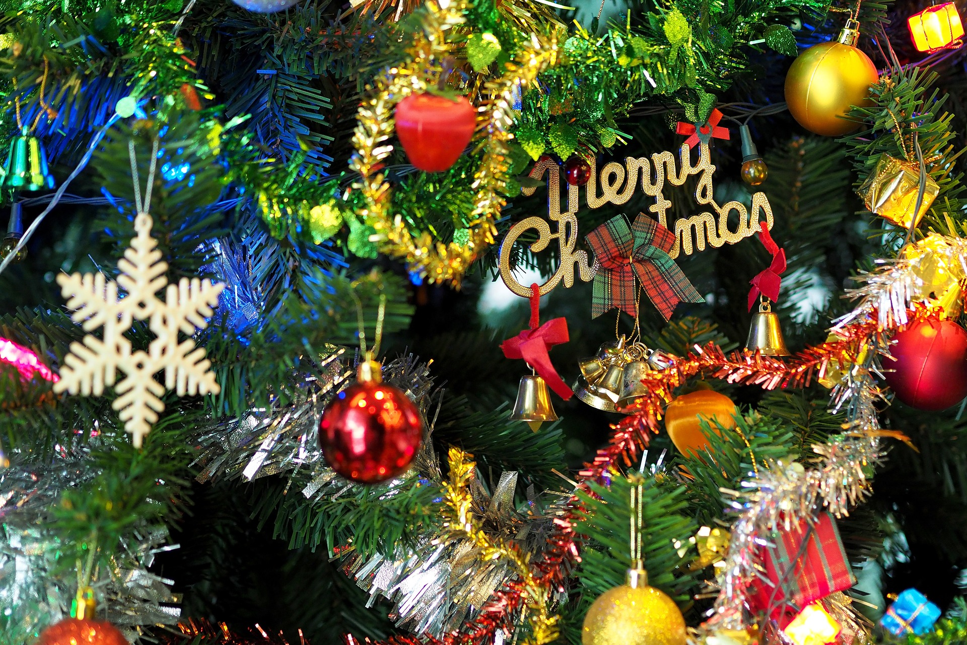 the christmas tree 1081320 1920 20250428 202351